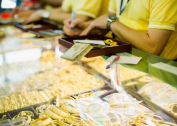 Why Buying Gold and Silver Online is a Smart Investment - Investing In ...